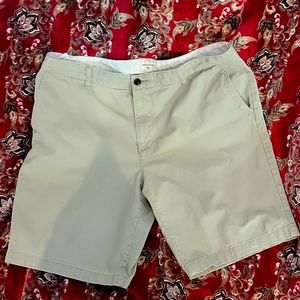 🦇Dockers 38W Mens Shorts, EUC, Khaki